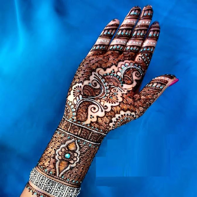Stylish Hand Mehndi Designs Wallpapers Free Download