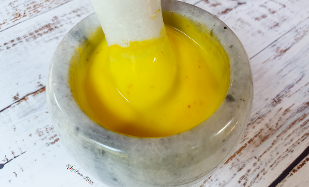 Saffron Mayo Dipping Sauce, saffron, mayo, mayonnaise, mayo dipping sauce, mayo sauce, dipping sauce, sauce, miracle whip, food, food photography, recipe, food blog, jamie oliver, condiment, fish, chicken, wraps, burgers, spicy fusion kitchen