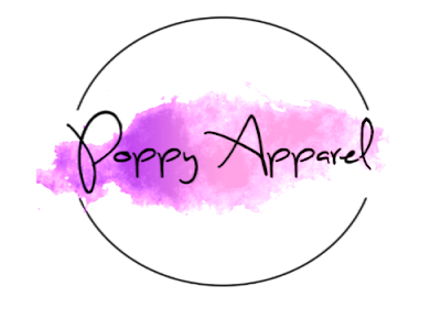 Ilustração com o logotipo da loja online Poppy Apparel, com o nome da marca escrito em preto sobre uma névoa lilás ambos dentro de um círculo de contorno fino em preto.
