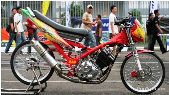 Modifikasi Suzuki Satria FU Drag Bike
