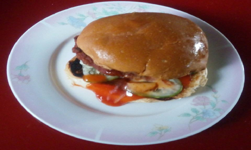 Cara mudah buat burger 'homemade' yang sihat untuk anak 