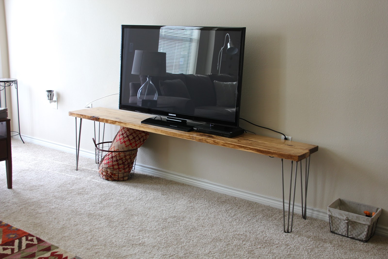 TV Stand / Bench / Any Table : a tutorial