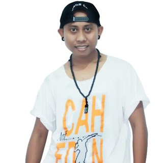 Download Musik Mp3 Arif Citenx " Ra Kuat Mbok "