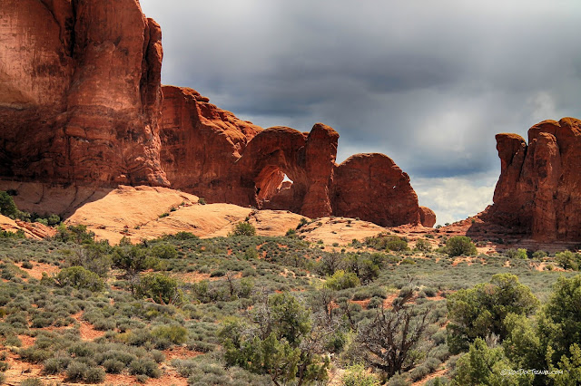 Arches National Park geology travel Utah copyright RocDocTravel.com