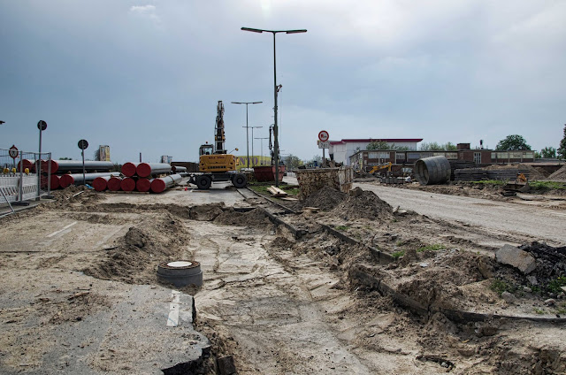 Baustelle Erweiterung des Kanalnetzes, Erneuerung von Abwasserdruckleitungen, Bergiusstraße / Grenzallee, 12057 Berlin, 23.04.2014