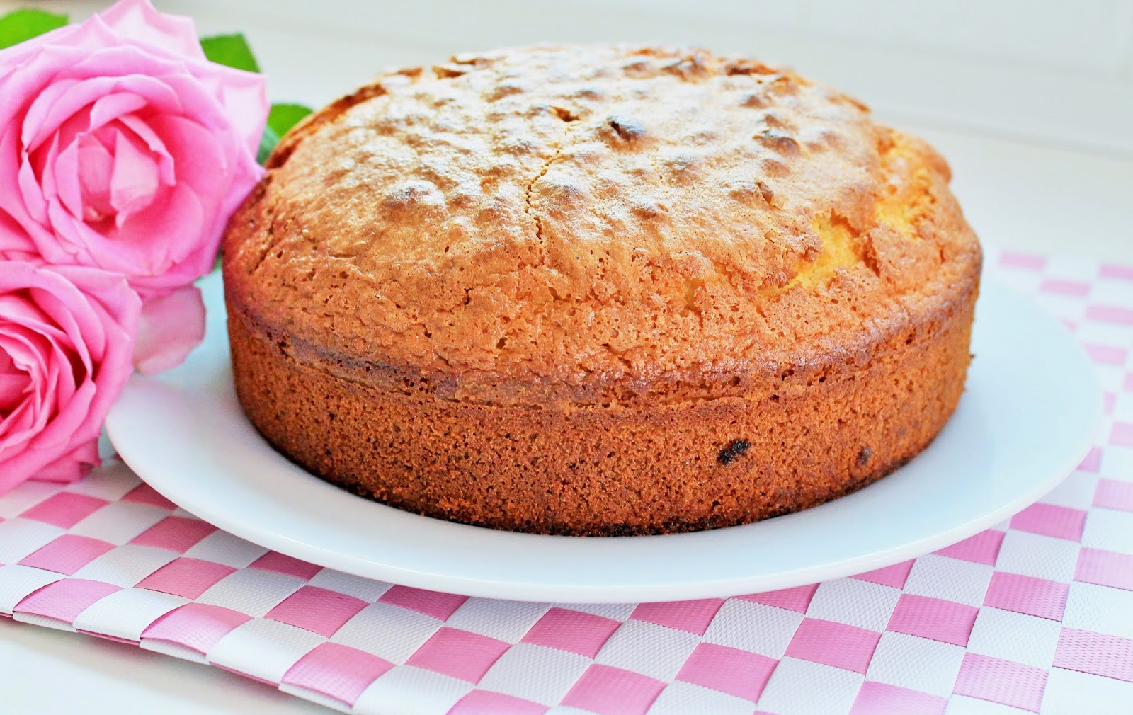 Delicious & Gluten Free Simple Gluten Free Sponge Cake