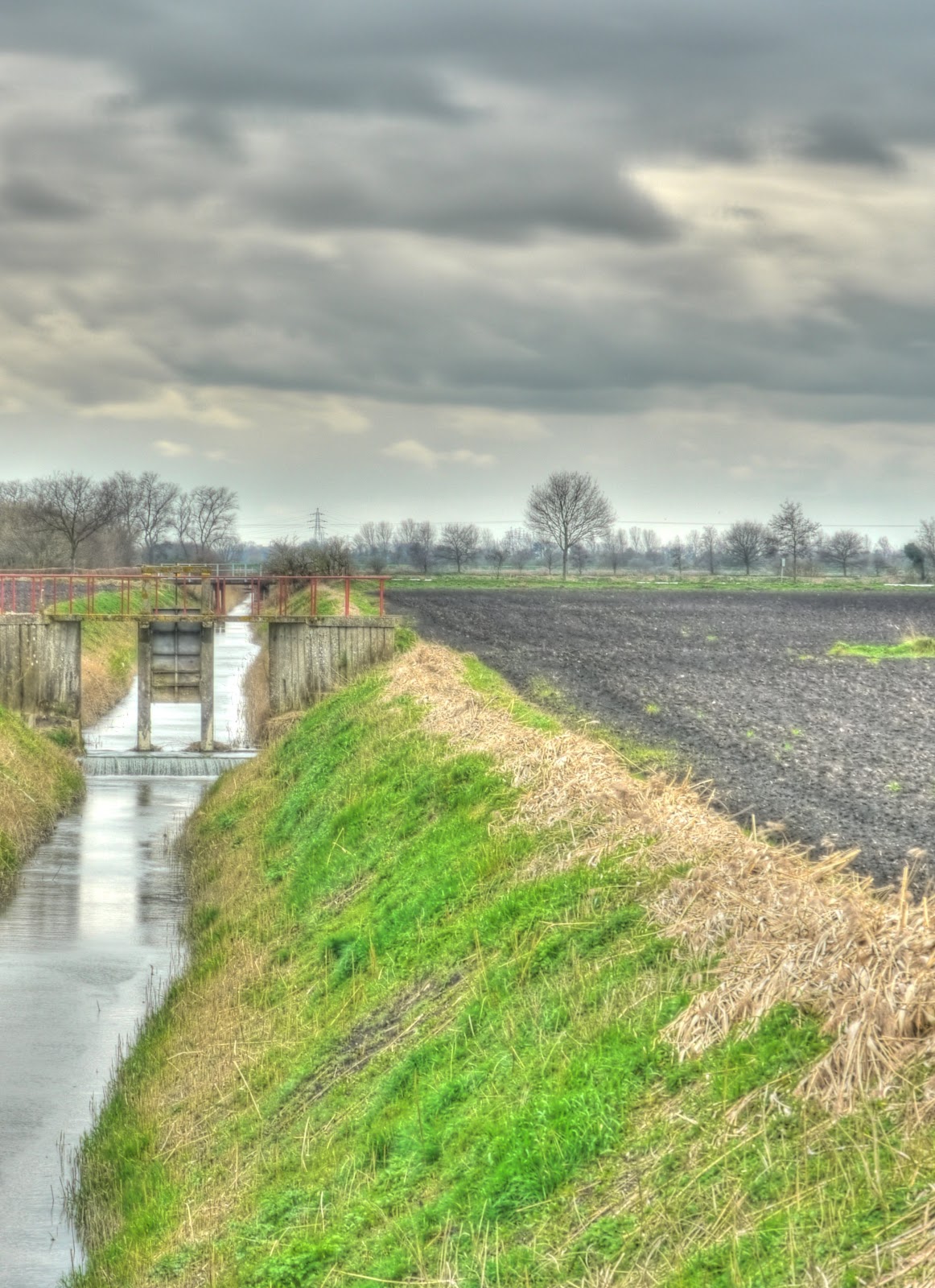 P1060480_1_2_3_4_5_6_tonemapped.JPG