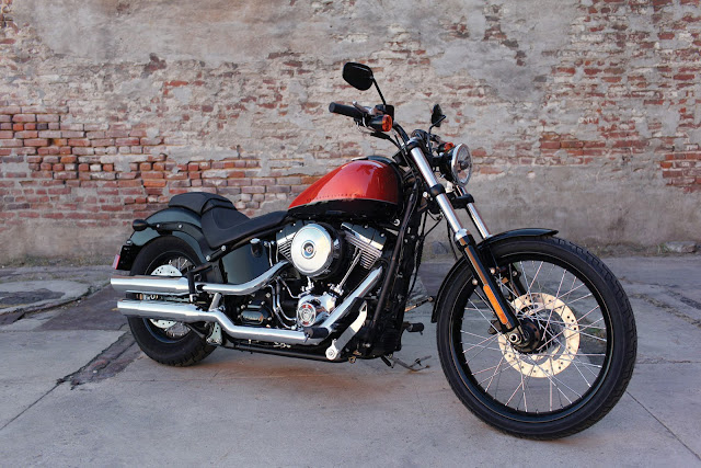 Harley-Davidson FXS Blackline-2011