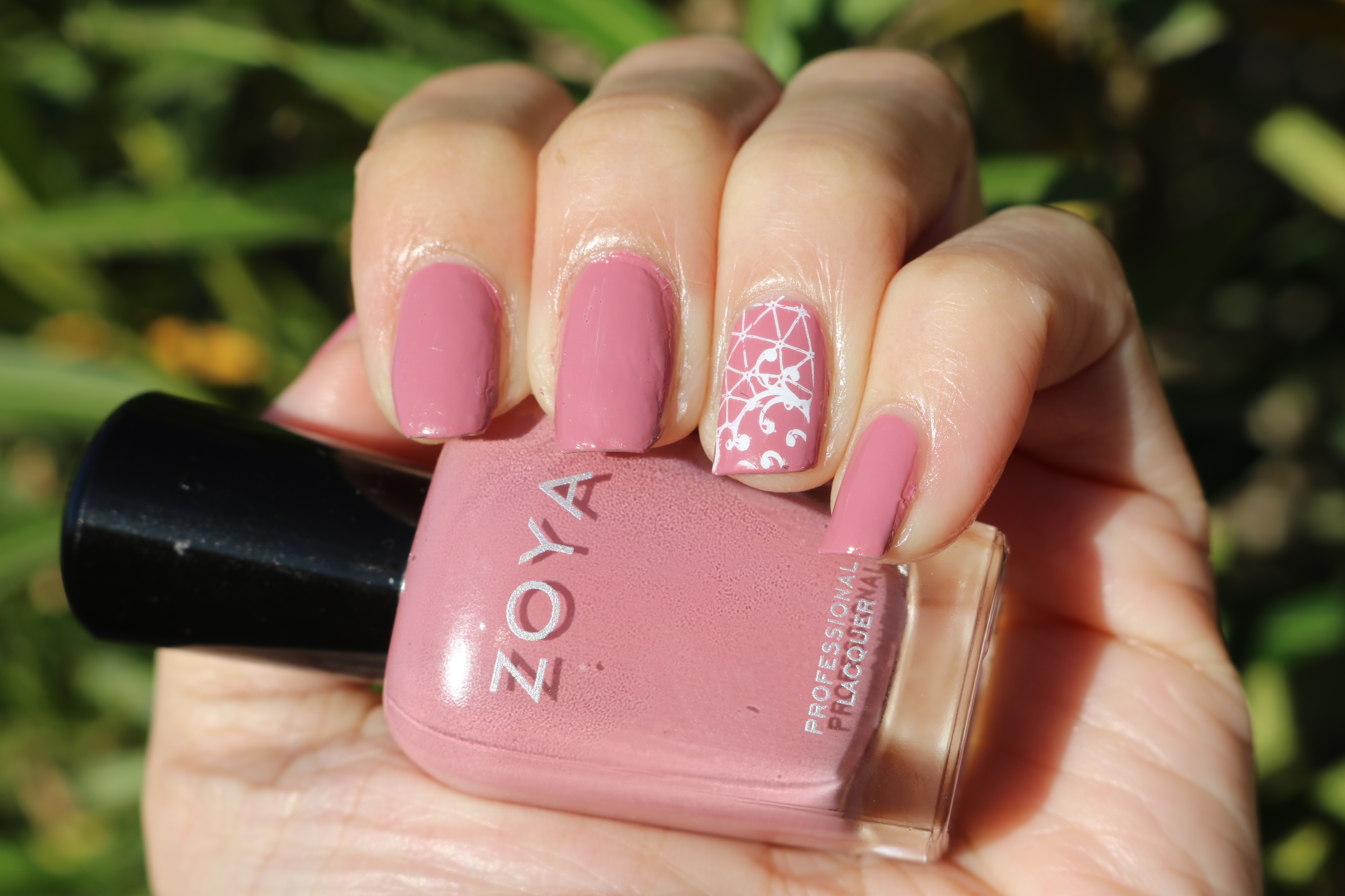 Zoya Abundance Spring 2022 Swatches and Review - The Shades Of U