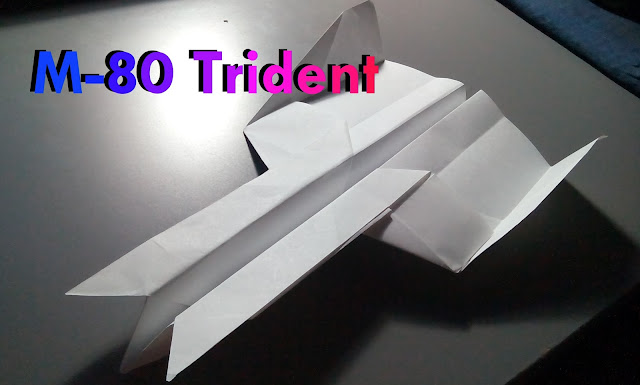 Avión de papel M-80 Trident