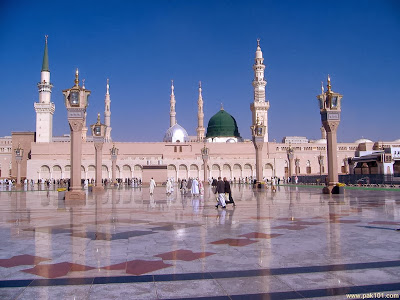 Pics of Masjid e Nabvi High Quality