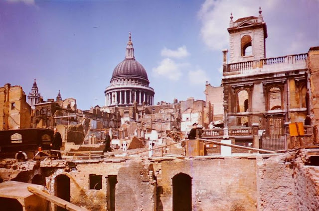 Fotografías a color de los bombardeos de Londres