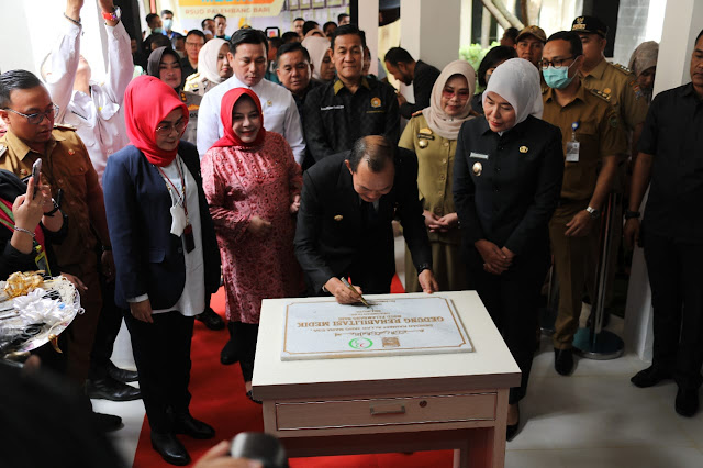 Walikota Palrmbang Resmikan Gedung Rehabilitasi Medik RSUD Palembang BARI