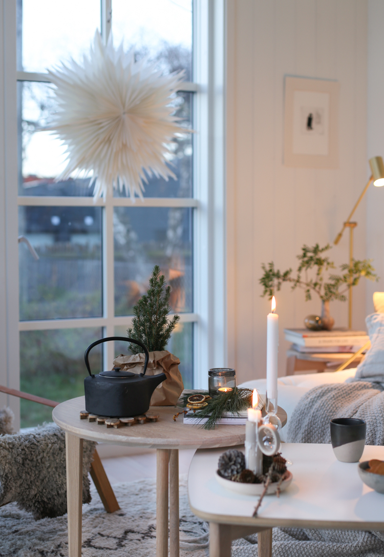 Coffee Tables and Festive Touches in Our Little Cabin!