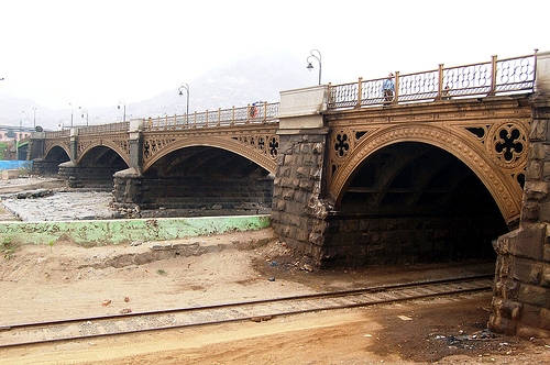 Detalle de los arcos del Puente Balta