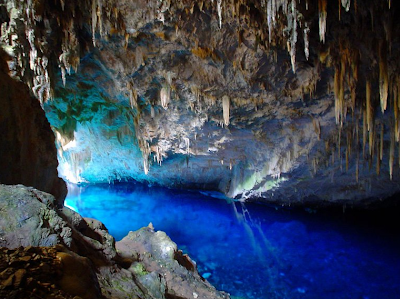 2013 03 09 221614 Gua Tasik Biru Paling Terkenal Di Dunia..