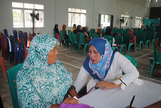 SEMANGAT INGIN SEHAT WARGA DESA TANJUNG MIRING ANTUSIAS IKUTI PROSMILING