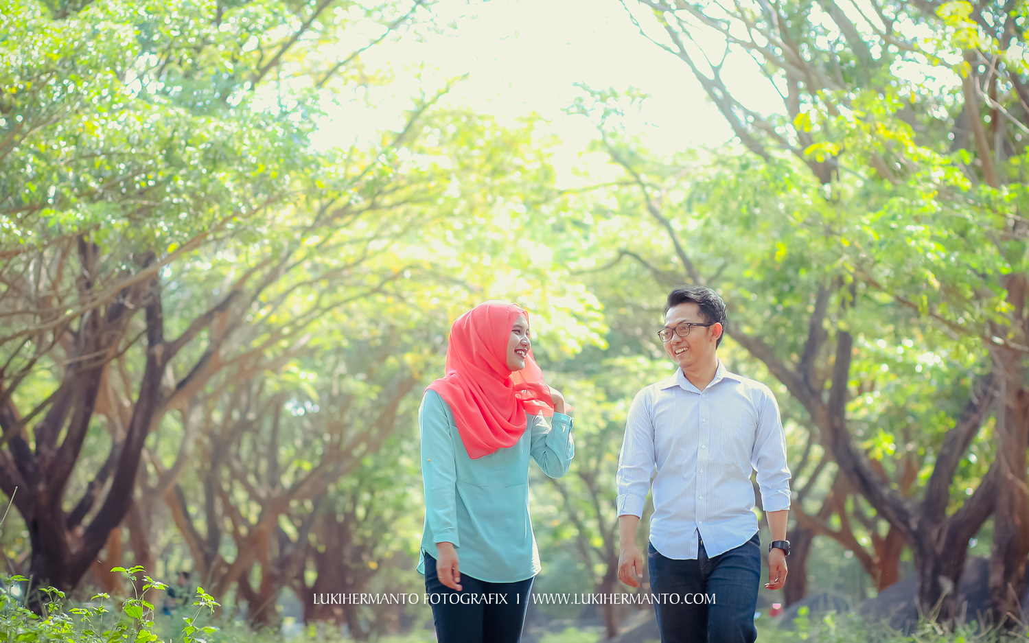 64 Foto PreWedding Muslim Outdoor Unik Ayeey com