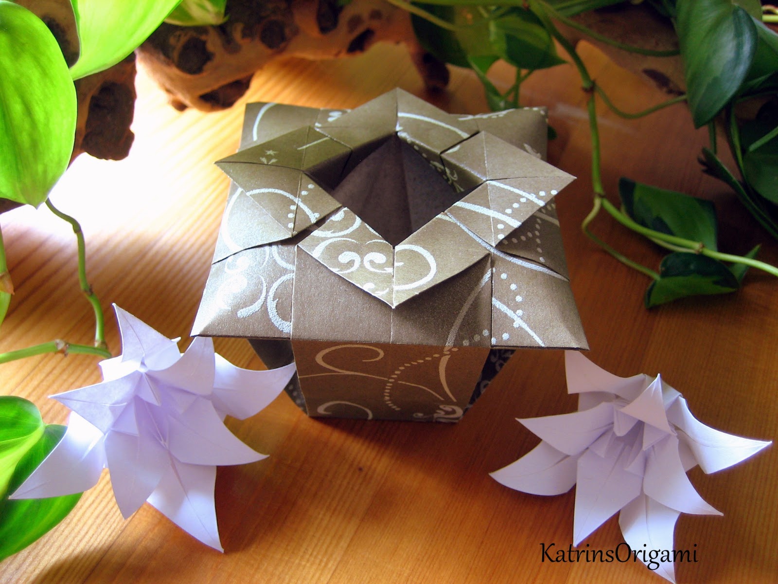 Blumen Origami Kunst - origami faltanleitungen blumen