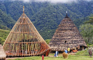  Mengintip Keunikan Rumah Adat Wae Rebo, Mbaru Niang