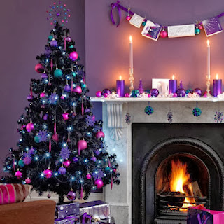 árbol navideño violeta