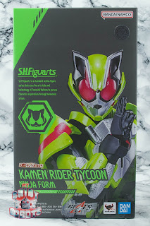 S.H. Figuarts Kamen Rider Tycoon Ninja Form Box 01