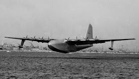 Prueba de vuelo del Hughes H-4 Hercules