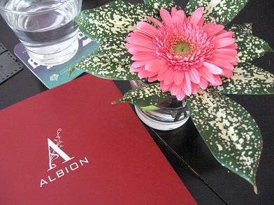 Albion KL table setting