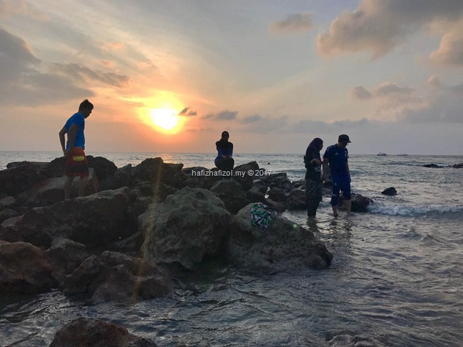 pemandangan matahari terbenam di pulau tioman yang cantik