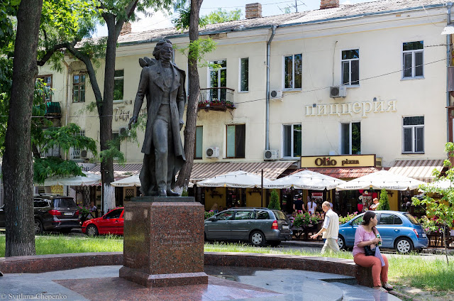 Пам'ятник Адамові Міцкевичу