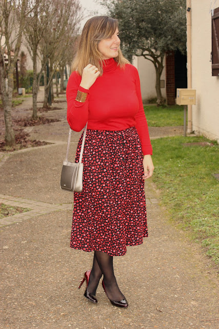 Défi look, look monochrome rouge, les petites bulles de ma vie, jupe la redoute