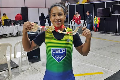 Letícia Laurindo terminou com 190kg levantados, 85kg no arranco e 105kg no arremesso. Foto: Acervo pessoal