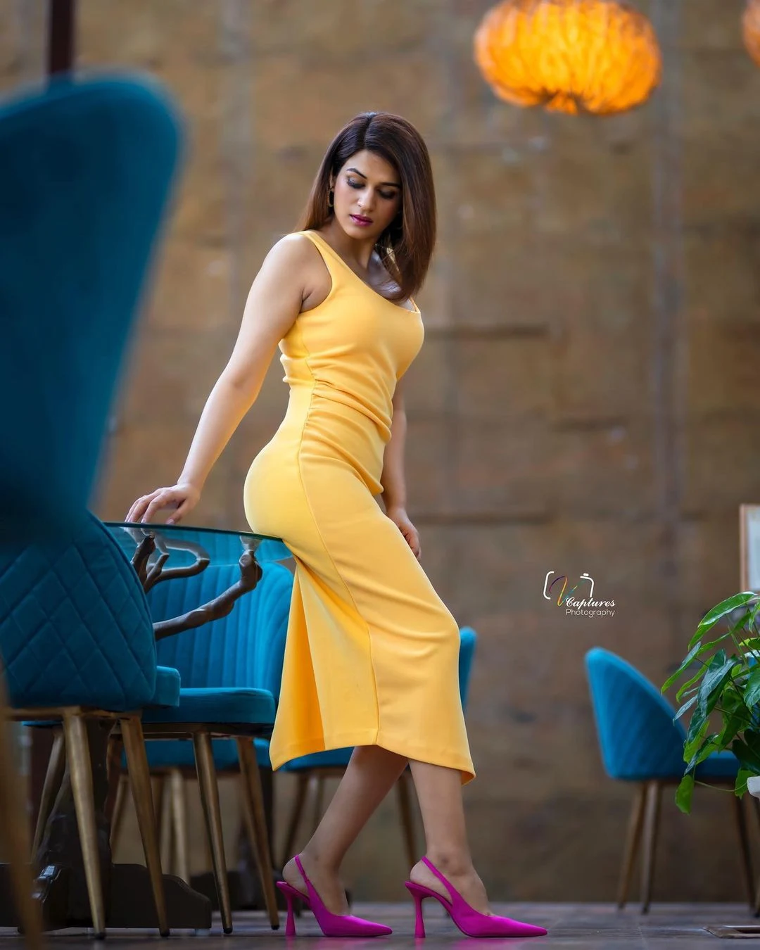 Shraddha Das curvy body yellow dress hot