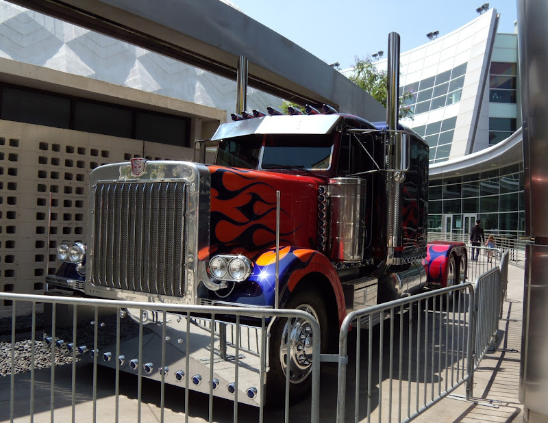 Autobot Optimus Prime truck from Transformers 2