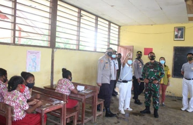 Polres Biak dan Kodim 1708/BN Bersama Yayasan Bhudda Tzu Chi Survey Lokasi SD Inpres Sundey