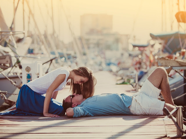 fotos de parejas en el muelle