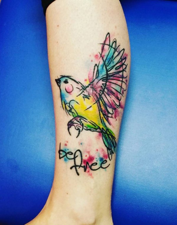 Aves como as tatuagens são geralmente um sinal de liberdade, assim como o que a cotação de relés.