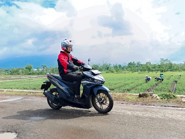 review honda vario 125