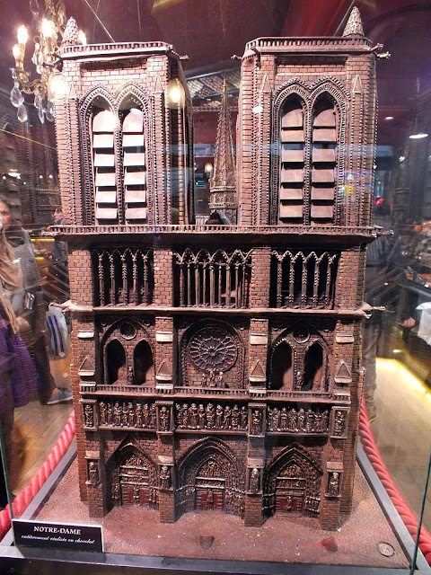 Notre Dame de chocolate