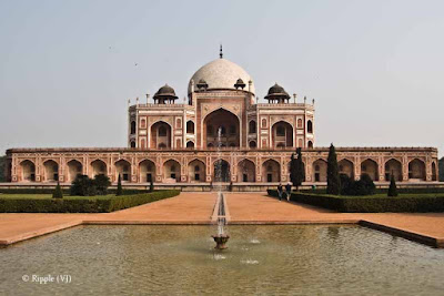 Posted by Ripple (VJ) : Humayun's Tomb, Delhi : Fountain in front of Humayun's Tomb...