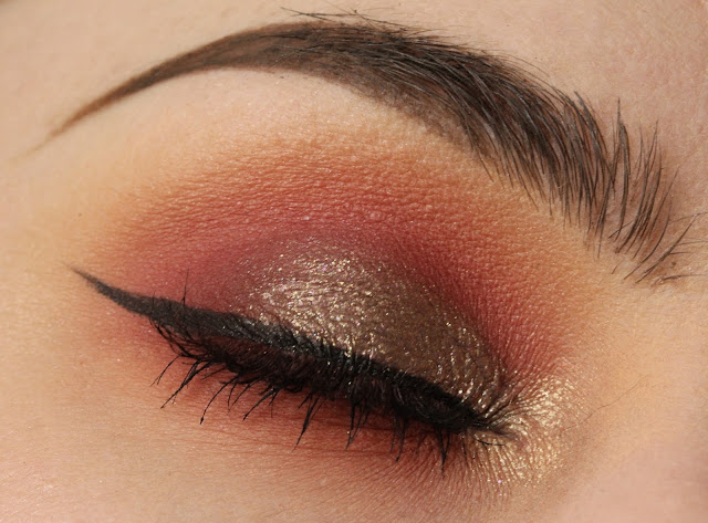 Red smokey autumnal look with Makeup Geek