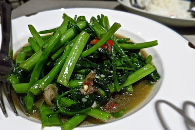 Un-Yang-Kor-Dai, stir fried morning glory garlic chilli