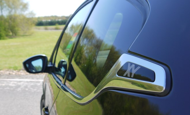 Peugeot 208 XY side badge