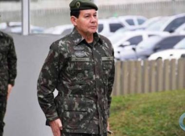 General fala em possibilidade de intervenção e é criticado por Forças Armadas