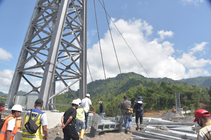 Bupati Tinjau "Kaliregoyo", Jembatan Gantung Terpanjang di Indonesia