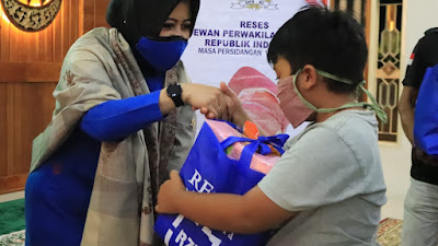 Santuni Anak Yatim, Rezka Oktoberia: Mereka Harus Diperhatikan Sama Dengan Anak Lainnya