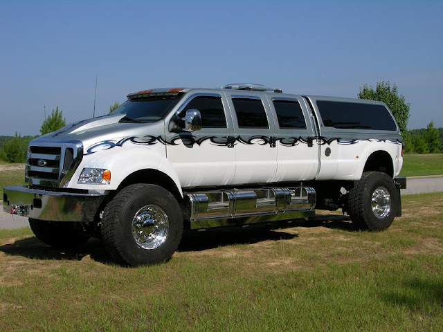 Ford F-650 Super - Gã Khổng Lồ Của Ford