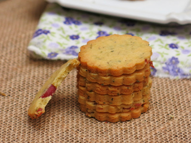 GALLETAS DE PARMESANO Y JAMÓN 