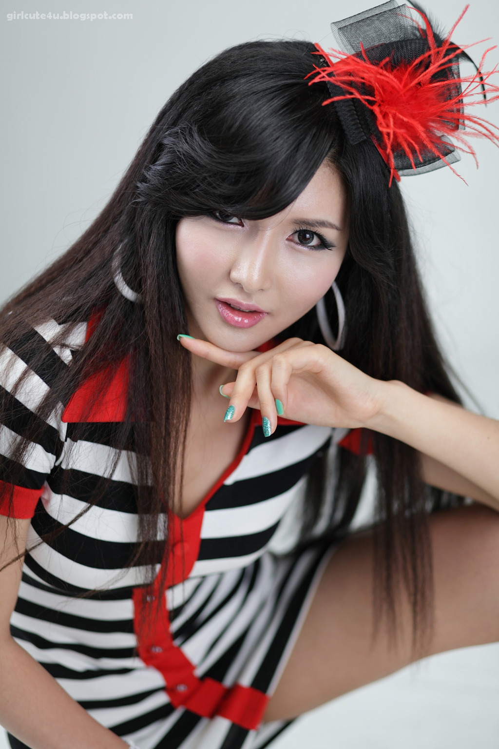 https://blogger.googleusercontent.com/img/b/R29vZ2xl/AVvXsEi8A4lC0MRJsv5O-88mPmH7BxJcj8Y5BbrZIO4fhuoeBqGYCh7NqgFwrt6nISbtCv5VXB1hdz63kErTNk7yIX4fDvHWUHu28OKXqrY47ulfKalQ3hhNwEMRwudBP6JAaHBoLbei25dxjswl/s1600/6++Cha+Sun+Hwa%252C+Black-White+and+Red-very+cute+asian+girl-girlcute4u.blogspot.com.jpg