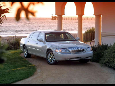 2003 Lincoln Town Car interior PICTURES